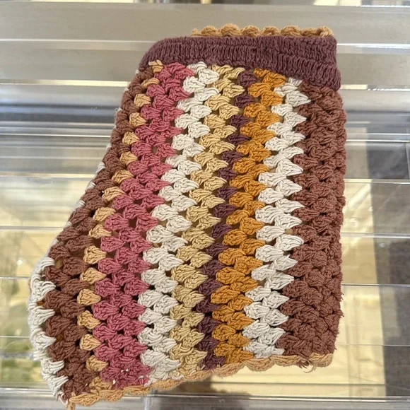 Gorgeous ZARA Cable knit Shorts - Picture 4 of 4